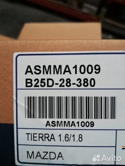 Опора амортизатора Mazda Tierra B25D28380