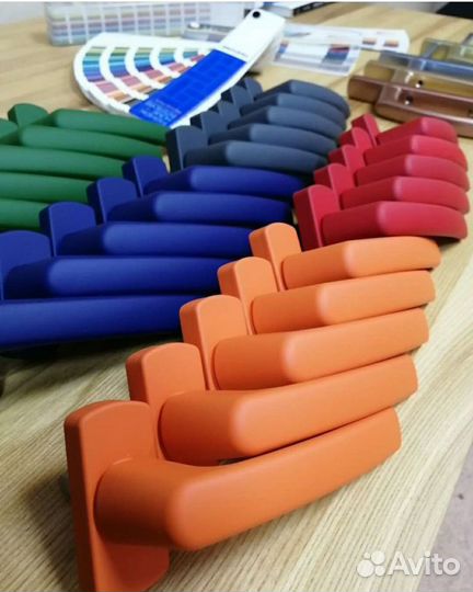 Покраска окон на объекте