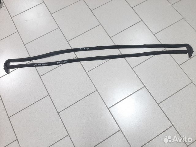 Уплотнительная резинка багажника LC 200 2007-15