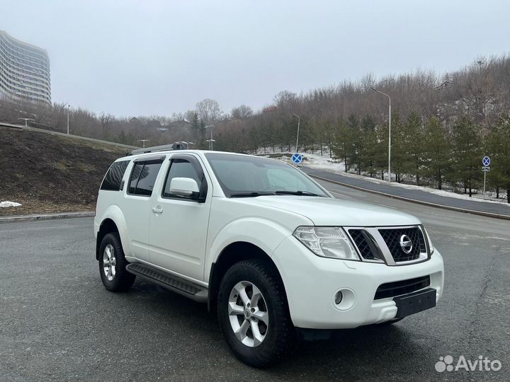 Nissan Pathfinder 2.5 AT, 2012, 210 600 км