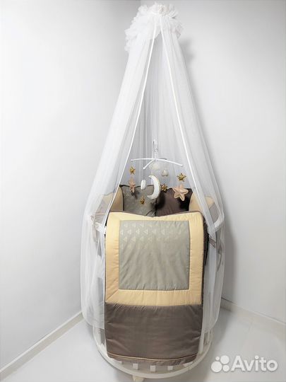 Комплект в детскую кроватку с бортиками