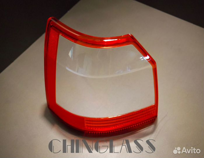 Стекло заднего фонаря Freelander 2 красный кант