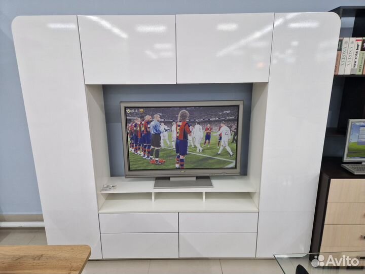 Стенка в гостиную