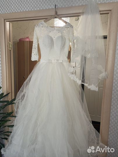 Свадебное платье