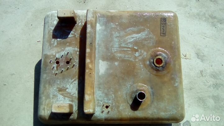 Бак для катера