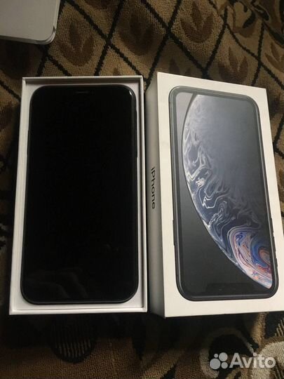 iPhone Xr, 64 ГБ