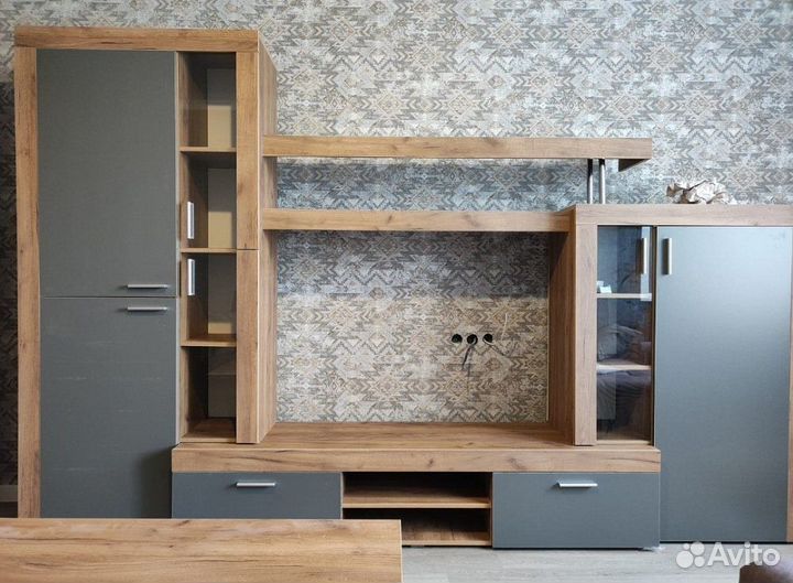 Стенка в гостиную