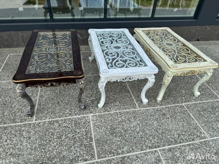 Журнальный столик