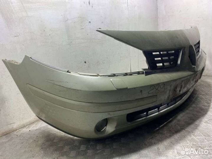 Бампер передний Renault Laguna 2 2006