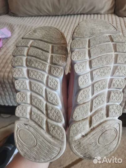 Кроссовки для девочки