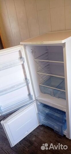Холодильник Бирюса 151 б/у в отличном состоянии