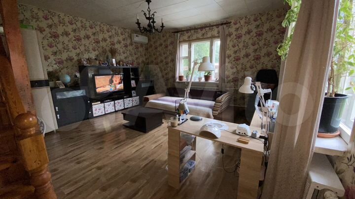 Дом 144 м² на участке 6,5 сот.