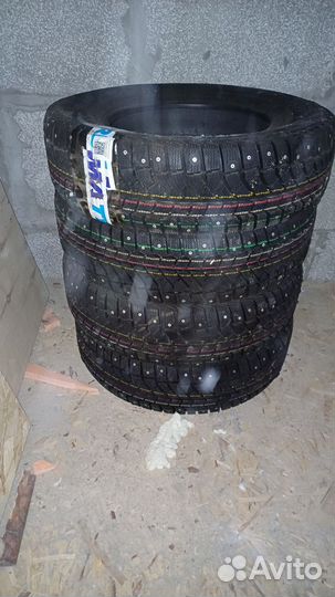 Viatti Brina Nordico V-522 185/70 R14 88