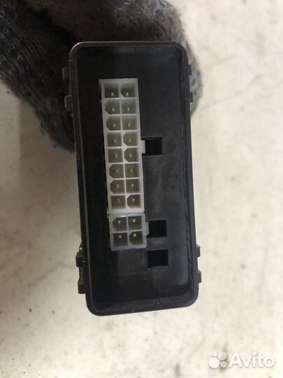 Блок фаркопа Volkswagen Passat B6