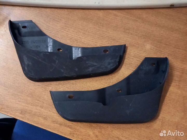 Брызговики передние Renault Scenic 3 с 2009 г.в
