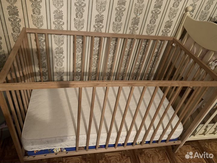 Детская кровать с матрасом бу +подарочек