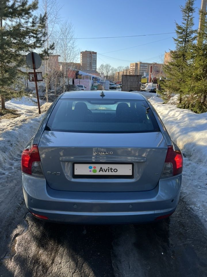 Volvo S40: фото владельца