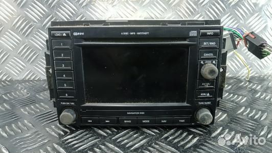 Магнитола jeep grand cherokee WK (XUK13I401)