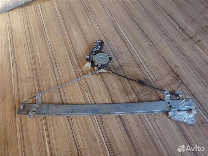 Стеклоподъемник электр. передний правый Mitsubish