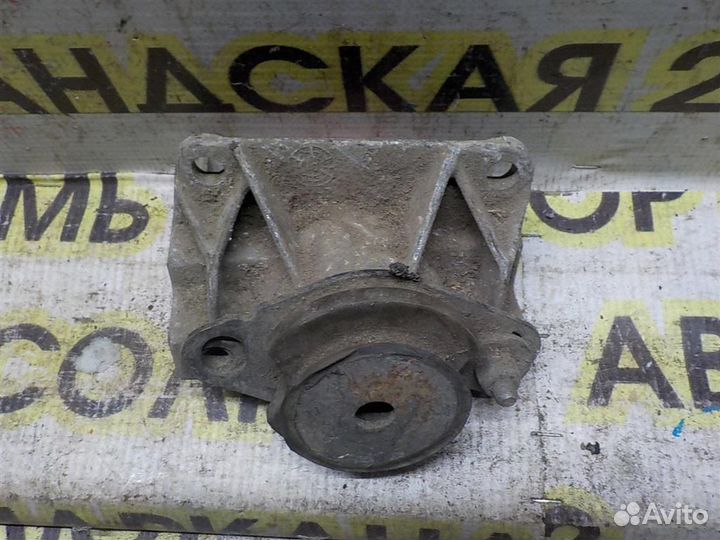 Опора кпп левая Renault Scenic I 1996-2003