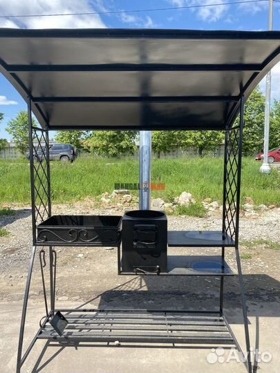Мангал с крышей