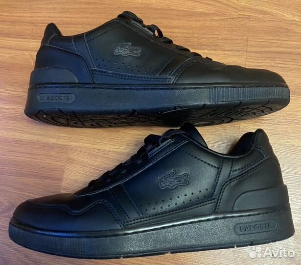 Продам кроссовки