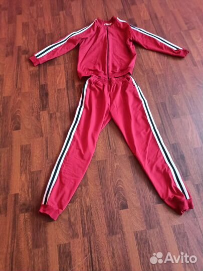 Спортивный костюм