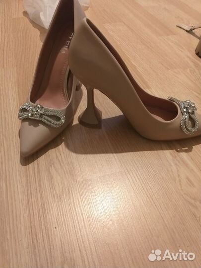 Туфли женские 38 раз новые эко кожа свет пудровый