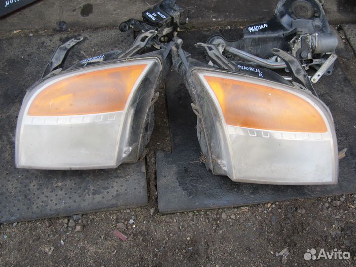 Фара передняя правая левая Ford Fusion 1 2005-2012