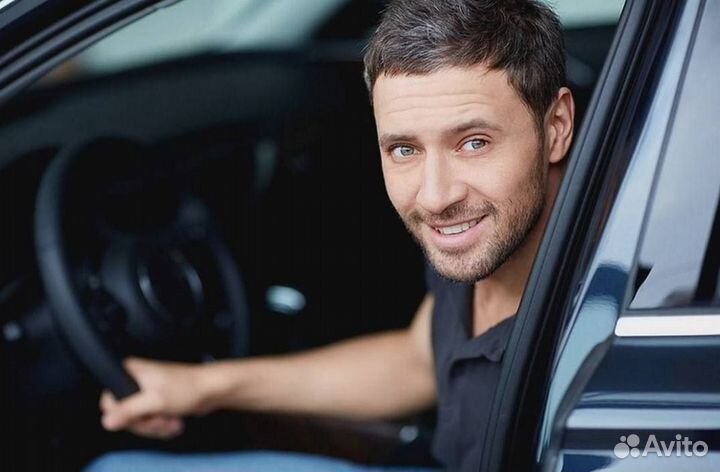 Требуется водитель со своим авто