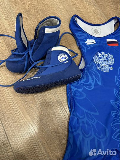 Трико и борцовки для вольной борьбы