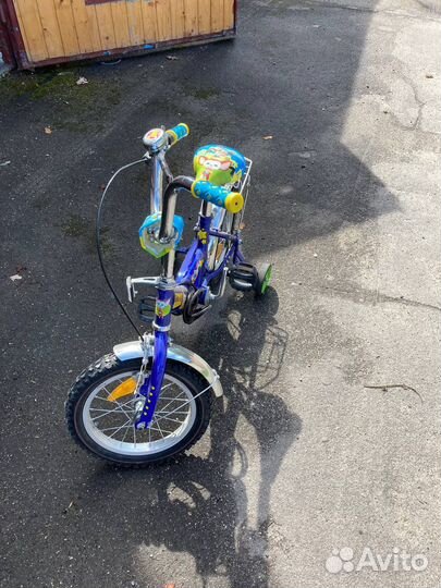 Четырехколесный велосипед