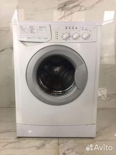 Стиральная машина бу Indesit WIL102