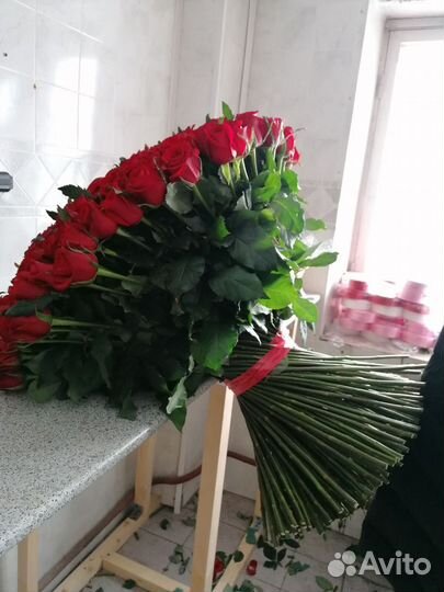 Букеты из 101 розы 151 201 301 розы с доставкой