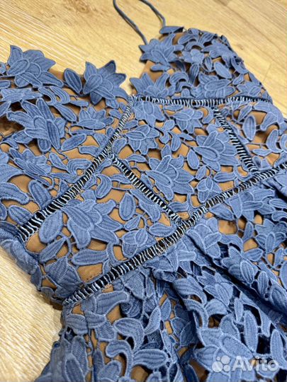 Кружевное платье миди с подкладом