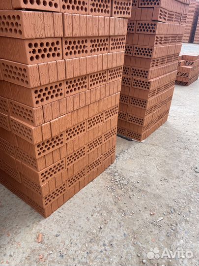 Кирпич лицевой M150 (линиями)