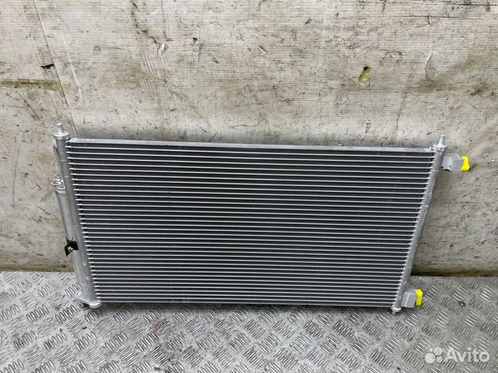 Радиатор кондиционера Nissan Juke F15 HR16DE 2012