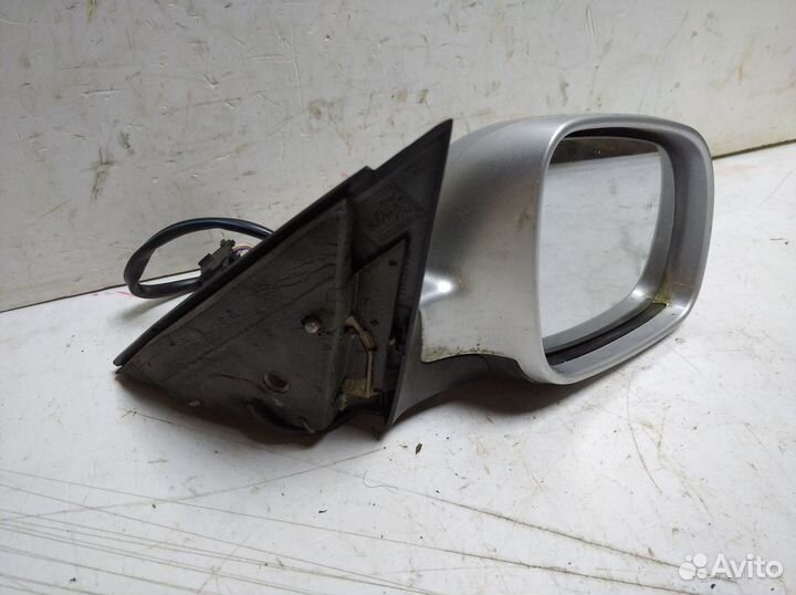 Зеркало правое Volkswagen Passat 5 1996-2000