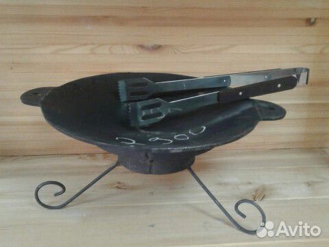 Садж сковорода чугунная 42см есть подставка