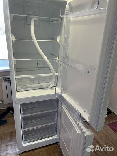 Холодильник Indesit ITS 4180 W