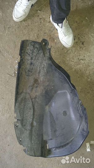 Подкрылок передний правый Land rover evoge