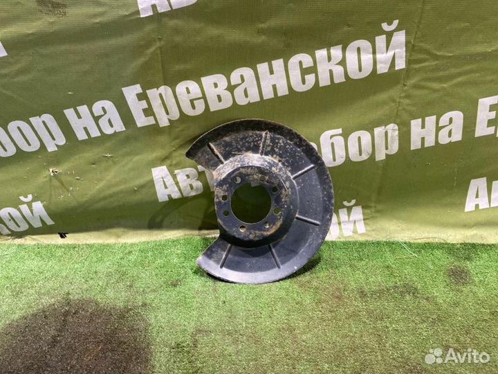 Пыльник тормозного диска задний правый Mazda