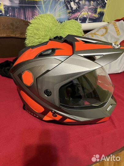 Кроссовый шлем