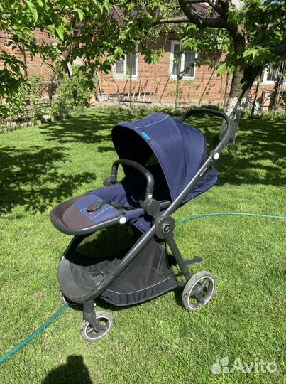 Коляска GB beli air 4 прогулочная