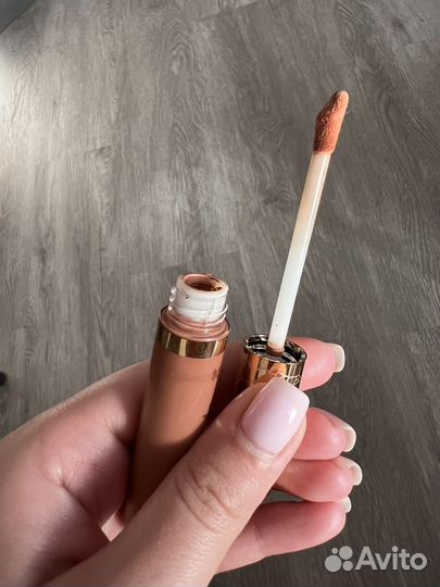 Блеск для губ Tarte