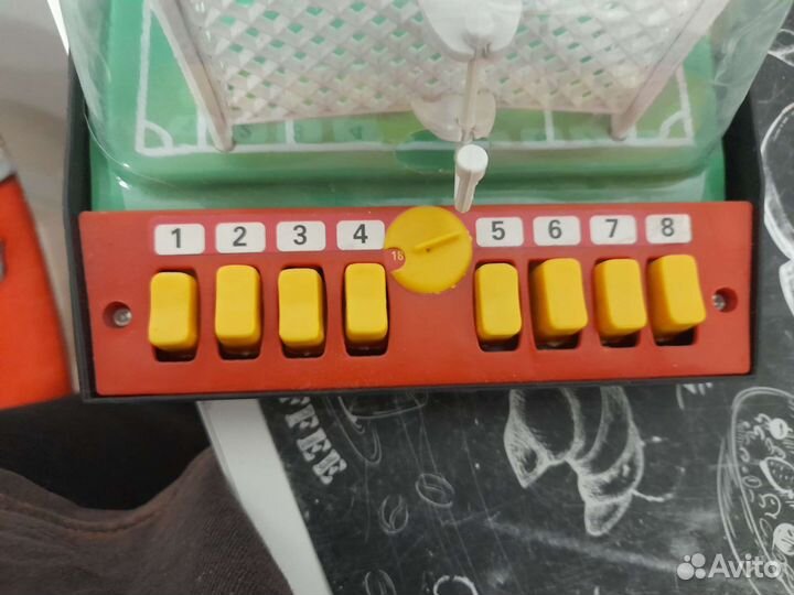 Интересная игра нажимаешь на кнопки