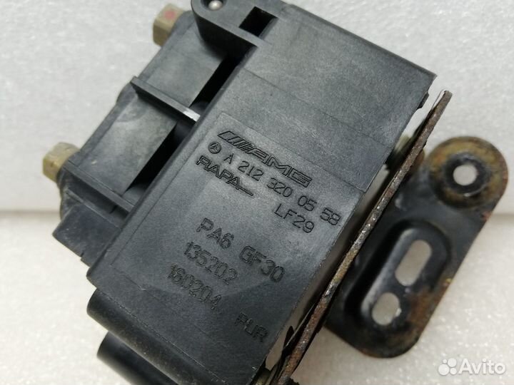 Блок клапанов AMG на Мерседес W218 Cls-class