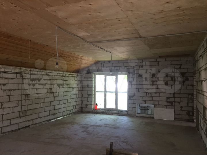 Коттедж 310 м² на участке 10,5 сот.