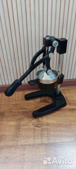 Соковыжималка-пресс ручная