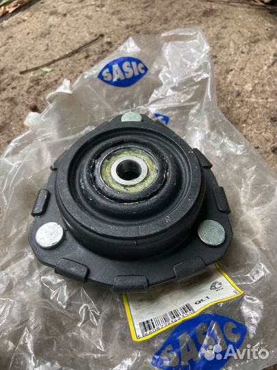 Опорный подшипник toyota avensis 2001г